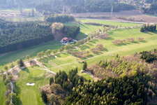 Gelände des Golfplatz Golf-Club Tutzing in Tutzing im Ortsteil Traubing im Bundesland Bayern, Deutschland von oben
