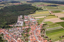 Luitpoldstr in Hatzenbühl im Bundesland Rheinland-Pfalz, Deutschland von oben