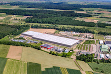 Luftbild von Zufall Logistik-Center im Ortsteil Minderslachen in Kandel im Bundesland Rheinland-Pfalz, Deutschland