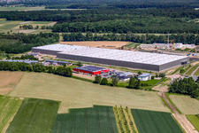 Bienwald-Fitnessworld im Ortsteil Minderslachen in Kandel im Bundesland Rheinland-Pfalz, Deutschland aus der Vogelperspektive