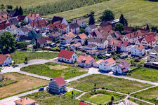 Am Höhenweg in Kandel im Bundesland Rheinland-Pfalz, Deutschland aus der Luft betrachtet