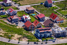 Am Höhenweg in Kandel im Bundesland Rheinland-Pfalz, Deutschland von einer Drohne aus