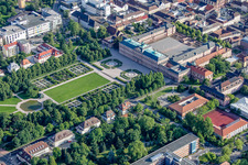 Luftbild von Palais des Schloss - Residenzschloss Rastatt an der Herrenstraße im Ortsteil Rastatt-Innenstadt in Rastatt im Bundesland Baden-Württemberg, Deutschland
