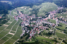 Luftaufnahme von Ortsteil Gallenbach in Baden-Baden im Bundesland Baden-Württemberg, Deutschland