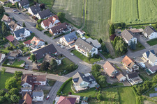 Schrägluftbild von Gartenstr im Ortsteil Sand in Willstätt im Bundesland Baden-Württemberg, Deutschland