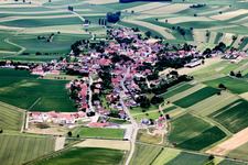 Wintzenbach im Bundesland Bas-Rhin, Frankreich von oben gesehen