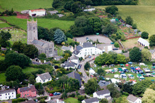 Luftaufnahme von Marldon im Bundesland England, Großbritanien