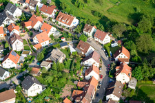 Schrägluftbild von Mühlgasse im Ortsteil Gräfenhausen in Birkenfeld im Bundesland Baden-Württemberg, Deutschland