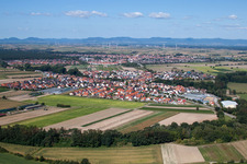 Ortsansicht der Straßen und Häuser von Kuhardt im Bundesland Rheinland-Pfalz, Deutschland