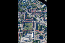 Begrünte Innenhöfe im Carrée Zeppelinstraße, Tullastraße, Rheinstraße und Von-Rienecker-Straße in Offenburg im Bundesland Baden-Württemberg, Deutschland