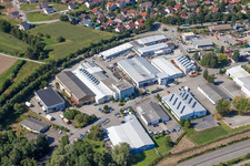 Industrie- und Gewerbegebiet Carl-Benz-Straße in Willstätt im Bundesland Baden-Württemberg, Deutschland