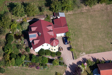 Am Brennofen in Freckenfeld im Bundesland Rheinland-Pfalz, Deutschland von oben gesehen