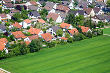Klingbachstr in Steinweiler im Bundesland Rheinland-Pfalz, Deutschland aus der Drohnenperspektive