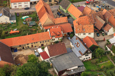 Luftbild von Weingut Gnägy im Ortsteil Rechtenbach in Schweigen-Rechtenbach im Bundesland Rheinland-Pfalz, Deutschland