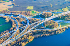 Wörther Kreuz A65 x B9 im Ortsteil Maximiliansau in Wörth am Rhein im Bundesland Rheinland-Pfalz, Deutschland