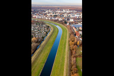 Verlauf der Murg am Flößerbach in Rastatt im Bundesland Baden-Württemberg, Deutschland