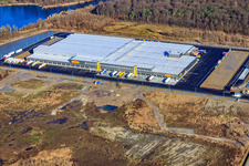Luftaufnahme von Neues Netto Logistikcenter im Industriegebiet Oberwald in Wörth am Rhein im Bundesland Rheinland-Pfalz, Deutschland
