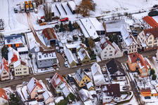 Saarstraße Im Winter bei Schnee in Kandel im Bundesland Rheinland-Pfalz, Deutschland aus der Luft