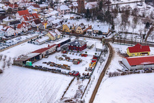 Burg Haus Im Winter bei Schnee in Minfeld im Bundesland Rheinland-Pfalz, Deutschland