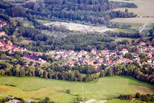 Lauterbourg (Elsass) im Bundesland Bas-Rhin, Frankreich aus der Drohnenperspektive