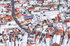 Ringstraße bei Schnee in Steinweiler im Bundesland Rheinland-Pfalz, Deutschland