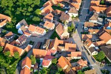 Schrägluftbild von Schaffhouse pres Seltz (Elsass) in Schaffhouse-près-Seltz im Bundesland Bas-Rhin, Frankreich