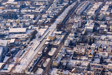 Bahnhof im Winter bei Schnee in Kandel im Bundesland Rheinland-Pfalz, Deutschland