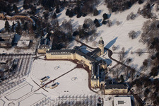 Karlsruhe, Schloss im Ortsteil Innenstadt-West im Bundesland Baden-Württemberg, Deutschland aus der Luft betrachtet