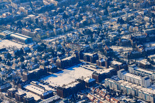 Luftaufnahme von Städtisches Klinikum Karlsruhe im Winter bei Schnee im Ortsteil Nordweststadt im Bundesland Baden-Württemberg, Deutschland