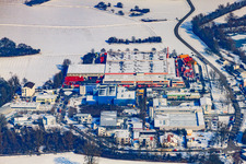 Luftbild von Coca Cola am Baggersee im Winter bei Schnee im Ortsteil Neureut in Karlsruhe im Bundesland Baden-Württemberg, Deutschland