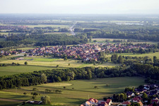 Roppenheim (Elsass) von Westen im Bundesland Bas-Rhin, Frankreich