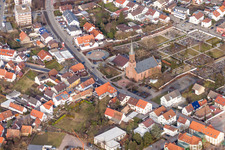 Kirchengebäude der Ev. Kirche Linkenheim im Ortsteil Linkenheim in Linkenheim-Hochstetten im Bundesland Baden-Württemberg, Deutschland