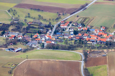 Maisbach von Südwesten in Nußloch im Bundesland Baden-Württemberg, Deutschland