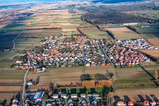 Luftbild von Ortsansicht der Straßen und Häuser der Wohngebiete in Bornheim im Bundesland Rheinland-Pfalz, Deutschland