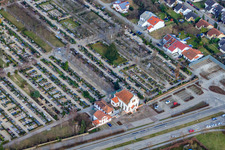 Friedhof in Schwetzingen im Bundesland Baden-Württemberg, Deutschland