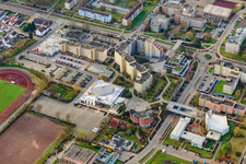 Ortsteil Dorchberg Rathausplatz und Festhalle Wörth in Wörth am Rhein im Bundesland Rheinland-Pfalz, Deutschland