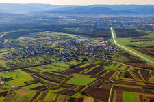 Dorfansicht an der Murg von Norden in Steinmauern im Bundesland Baden-Württemberg, Deutschland