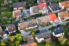 Schrägluftbild von Ortsteil Grünwettersbach in Karlsruhe im Bundesland Baden-Württemberg, Deutschland