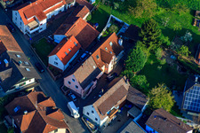 Palmbacher Straße im Ortsteil Stupferich in Karlsruhe im Bundesland Baden-Württemberg, Deutschland aus der Luft