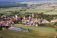 Ort von Nordosten in Minfeld im Bundesland Rheinland-Pfalz, Deutschland