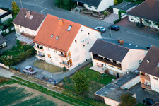 Am Wasserturm in Kandel im Bundesland Rheinland-Pfalz, Deutschland aus der Luft betrachtet