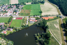 Tennisclub und Hugo-Dörrler-Halle am Fischmal in Leimersheim im Bundesland Rheinland-Pfalz, Deutschland