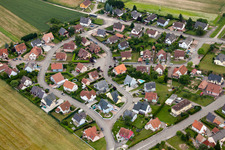 Drohnenbild von Scheibenhardt im Bundesland Bas-Rhin, Frankreich