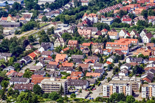 Bismarckstraße , Gartenstraße von Osten in Kandel im Bundesland Rheinland-Pfalz, Deutschland