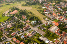 Kindergarten und Kirche im Ortsteil Gersbach in Pirmasens im Bundesland Rheinland-Pfalz, Deutschland