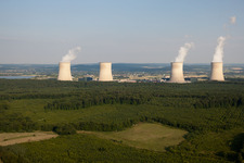 Luftbild von Centre nucleaire EDF aus Westen in Cattenom im Bundesland Moselle, Frankreich