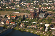 Veranstaltungshalle U4 - Blast Furnace Park auf ehemaligem Hochofengelände am Ufer der Mosel in Uckange in Grand Est im Bundesland Moselle, Frankreich