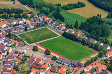 Luftbild von TSG Fussballplatz in Jockgrim im Bundesland Rheinland-Pfalz, Deutschland