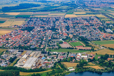 Ortsansicht von Süden in Neulußheim im Bundesland Baden-Württemberg, Deutschland