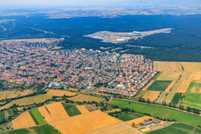 Luftbild von Stadtansicht von Süden in Hockenheim im Bundesland Baden-Württemberg, Deutschland